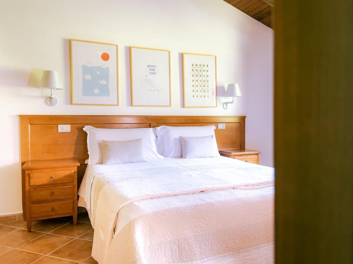 Agriturismo La Valle Di Vico カプラローラ エクステリア 写真