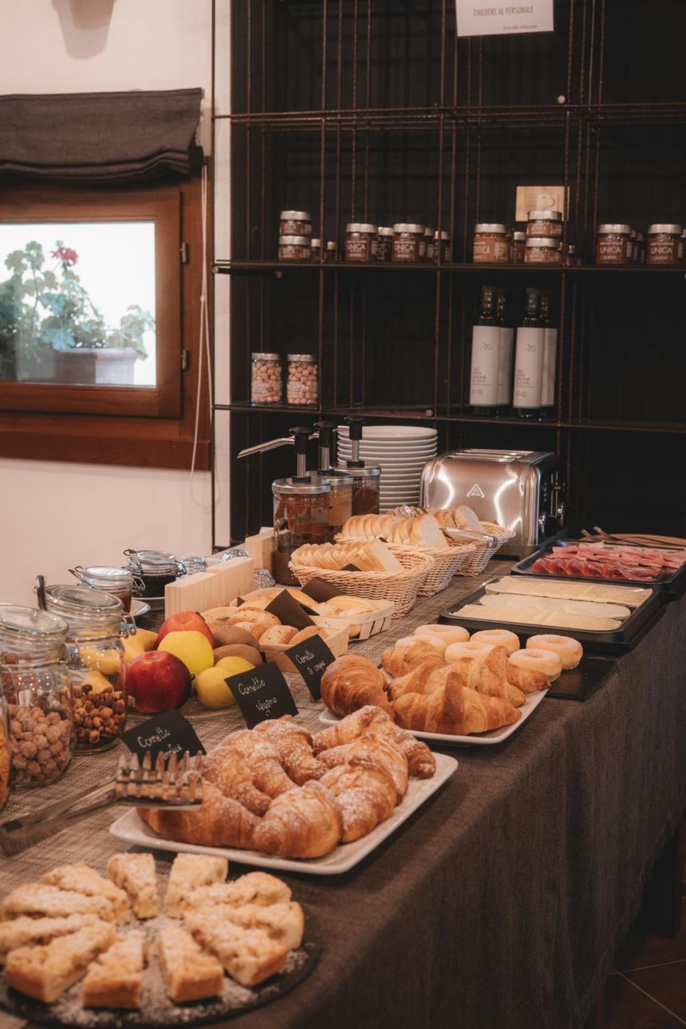 Agriturismo La Valle Di Vico カプラローラ エクステリア 写真